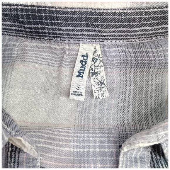 MUDD-Women's-Plaid-Gray-Black-Pink-SMALL-pullover-V Neck-Long Sleeve-Pockets - Picture 5 of 16